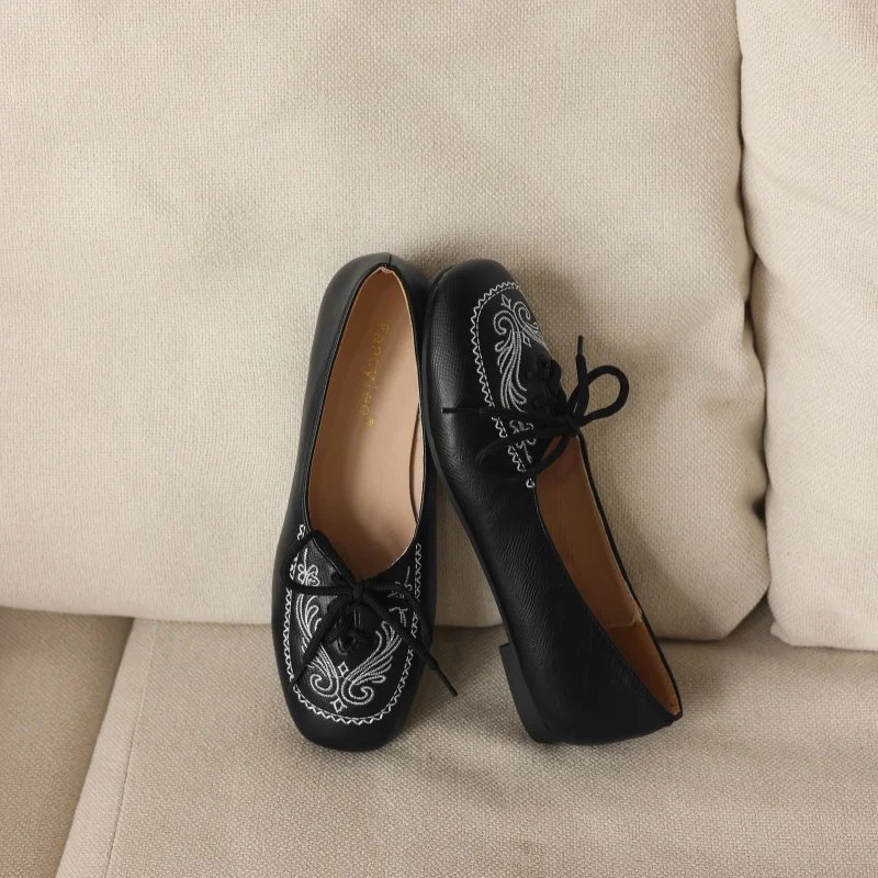Women Vintage Embroidered Ballet Flats Square Toe Bow Lace‑Up Shoes Soft Foldable Slip‑On Loafers Casual Daily Walking Shoes