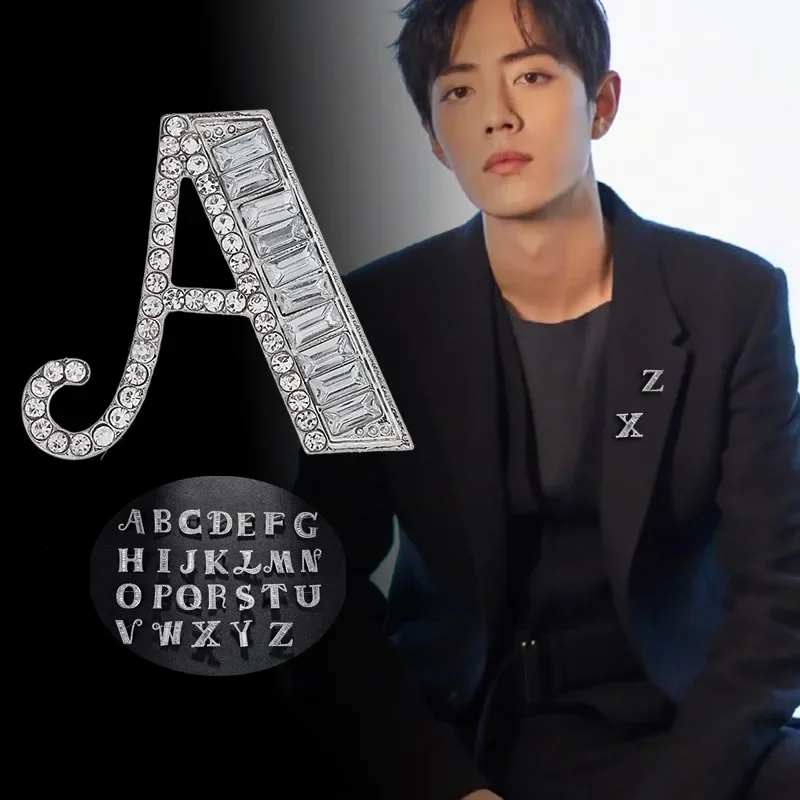 Nuevo Broche de Metal con Cristales, 26 Letras Inglesas, Broches y Alfileres para Traje, Camisa, Insignia, Joyería de Moda para Hombres y Mujeres, Accesorios