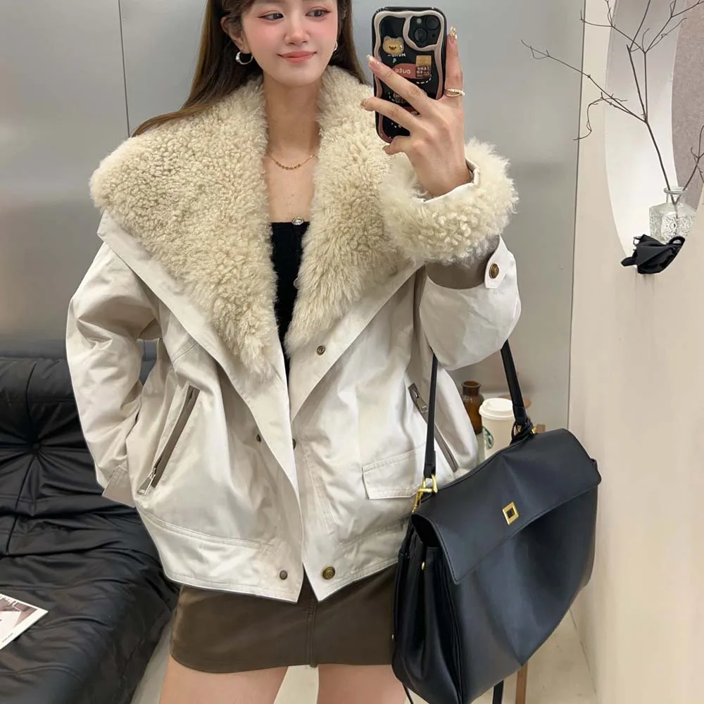 معاطف نسائية موضة خريف وشتاء 2025 سترة فضفاضة غير رسمية جديدة من صوف الضأن معطف سميك دافئ للسيدات من أوزة أسفل #1