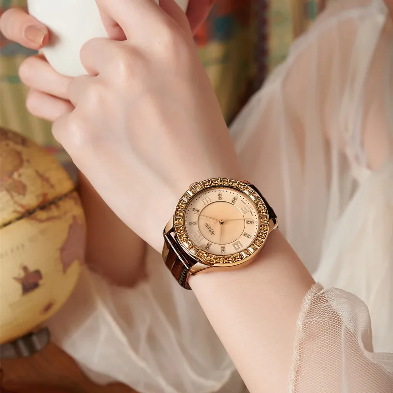 ساعة يد نسائية أنيقة بقرص كبير، طراز كوري عصري وعصري، حزام جلدي، ساعة كوارتز نسائية، هدية للنساء. #3