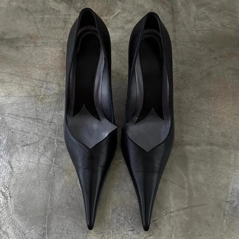 Black Soft Leather Pointed-Toe Pumps Women Street Style Kitten Heel Designer Shoes Elegant Office Commuter Shoe Zapatos De Mujer