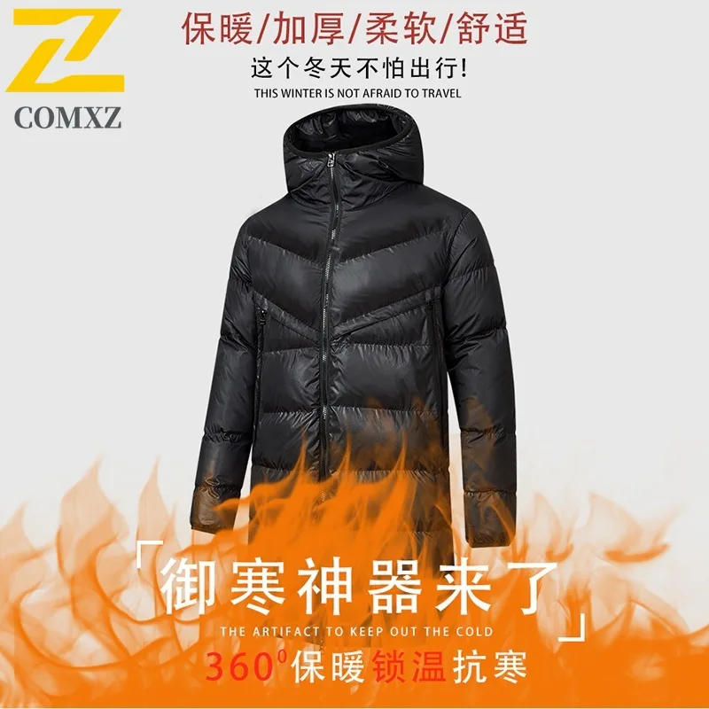 COMXZ سترة الخبز فضفاضة 2025 مقنعين منتصف طول جودة عالية العمل الشتاء الحشو الشارع الشهير سميكة الرجال القطن وسادة مبطنة