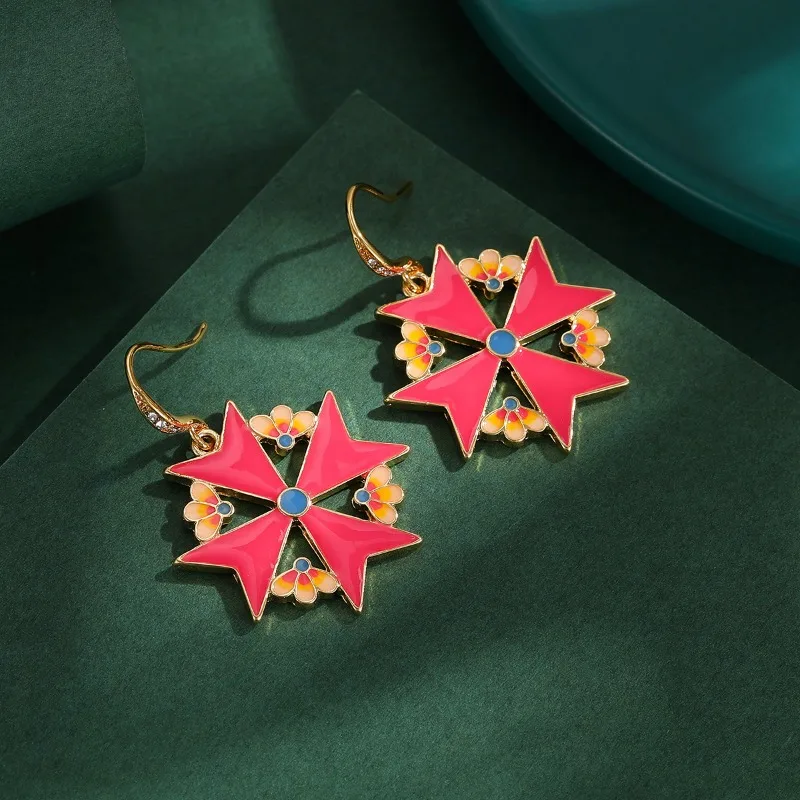 

Retro Temperament Enamel Glazed Star Flower Earrings Light Luxury Versatile Hand-painted Badge Ear Hanging Trendy Accessories