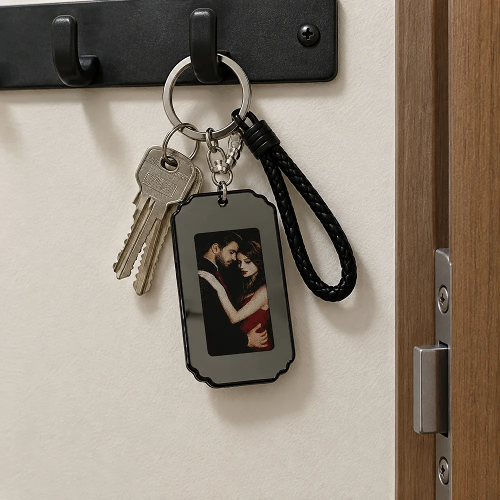 E-Ink Smart Keychain Original Color DIY Support 2.13 Inch Memory Photo Transfer 4 Colors Display Screen Luggage Tag for iPhone