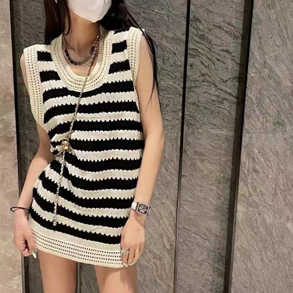 Korea is a small pure desire sleeveless dress female summer wind spice sundress senior sense brief paragraph knitted dress