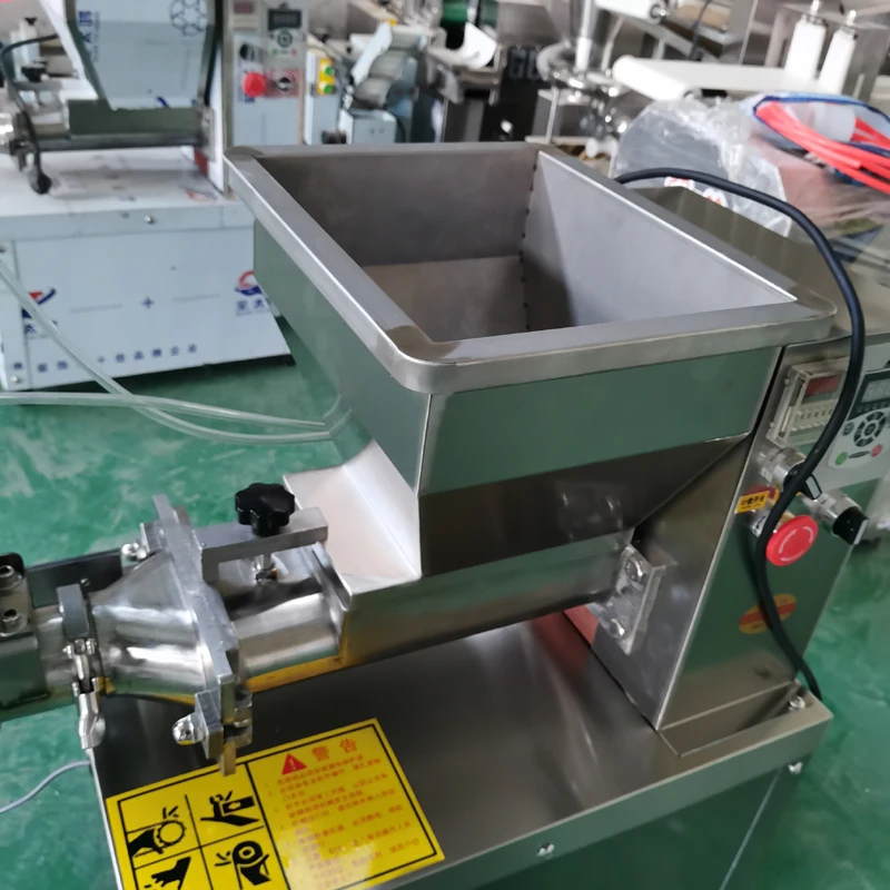 

Small Automatic Food Batch Machine Quantitative Cut Block Multi-Function Industrial Dough Divider Rounder Dough Forming Machine