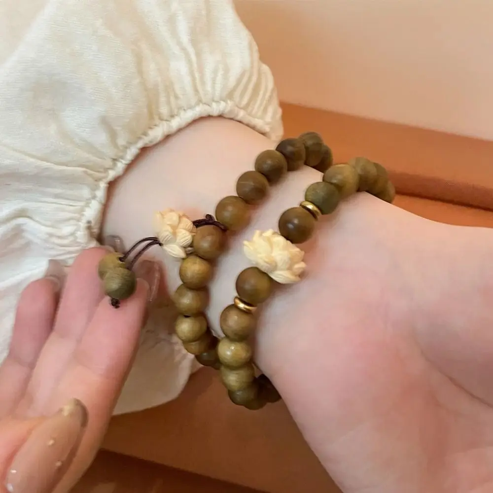 

Elastic Flower Sandalwood Bangle Rosary Handwoven Wood Beaded Strand Bracelets Jewelry Hand Chain