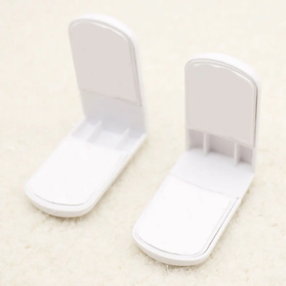 Рисунок 4 - детские замки, угловой шкаф