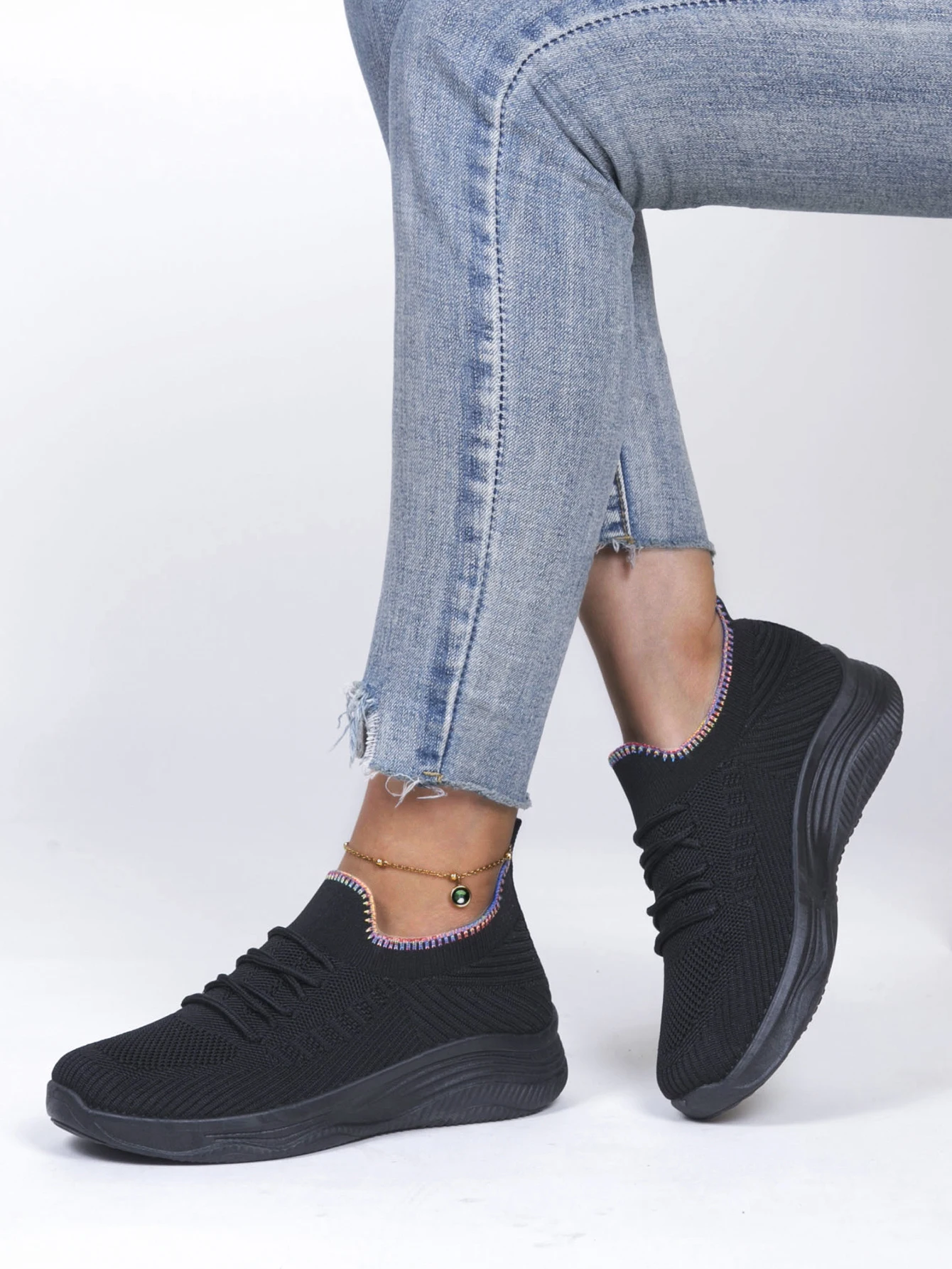 Spring new women\'s sports shoes, fashionable, breathable, lightweight, non-slip, wear-resistant, casual sports shoes, flat shoes