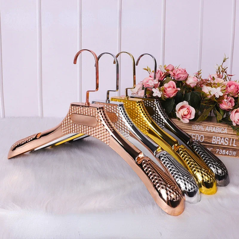 

Gold 4CM Wide Shoulder Clothes Hanger,Non-slip Drying Rack for Clothing Store Display,5pcs Closet Storage Rack for Suit Sweater