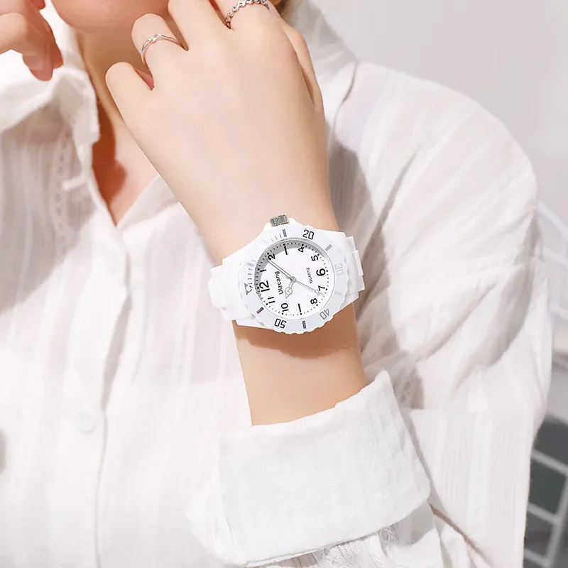 Fashion Casual Watches Silicone Lady Quartz Watch Candy Color Student Female Classic Vintage Girls Clock Student WristWatches