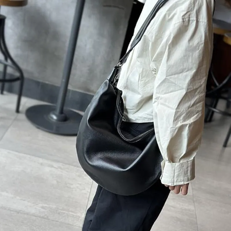 Fall/Winter trend Leather women's bag wrinkles Tote bag Women's large capacity armpit crossbody bag cowhide shoulder bag fashion