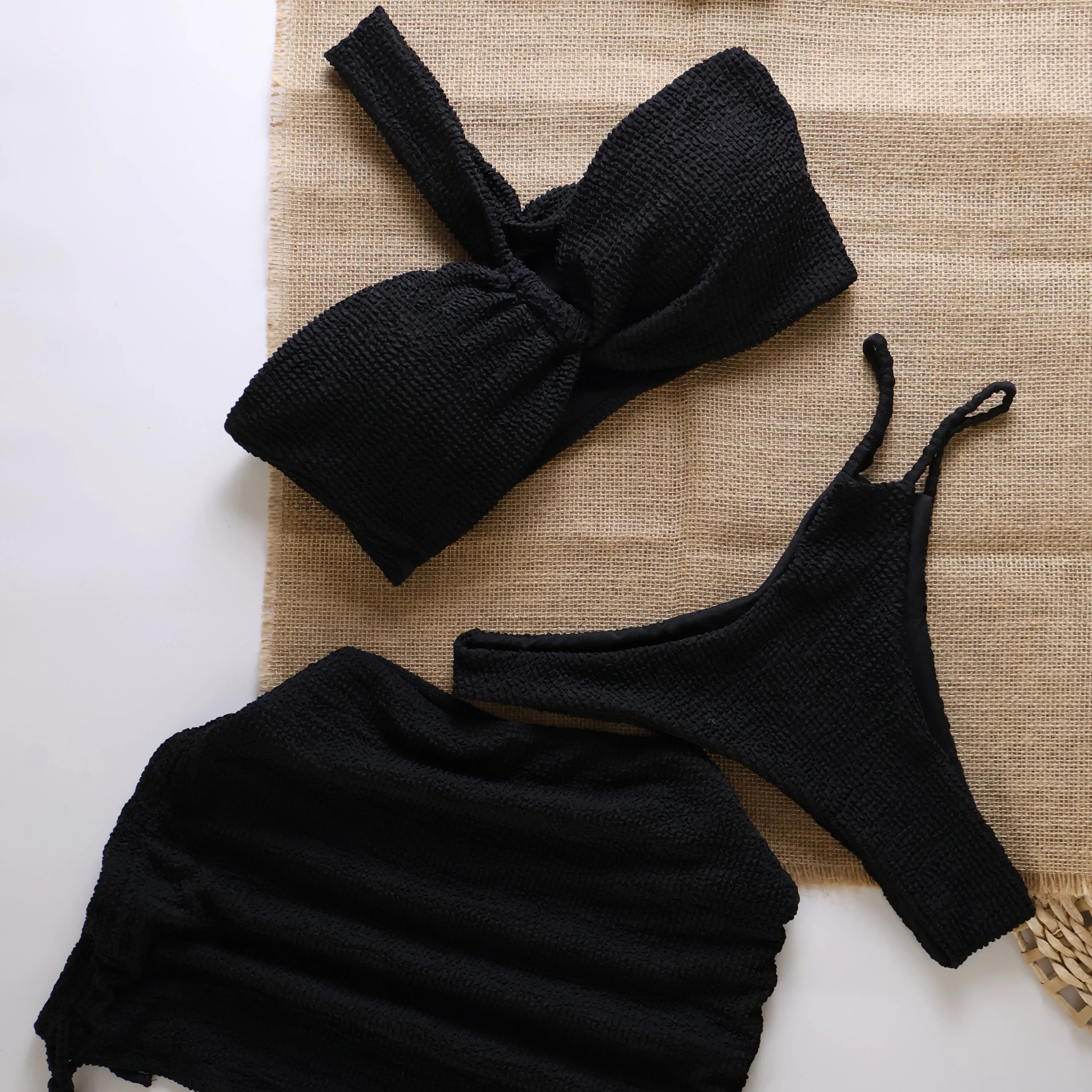 セクシーな3ピースマイクロビキニ2025女性用水着女性用水着Tバックビキニセットブラジリアンビーチウェア水着ビキニ