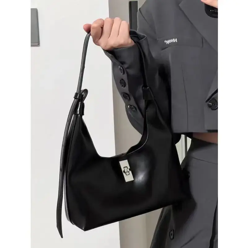 Women Handbags Sweet Cool Spicy Girl Fashion Shoulder Bag Leather Black Underarm Bag Korean 2023 New Versatile Crossbody Bag Ins