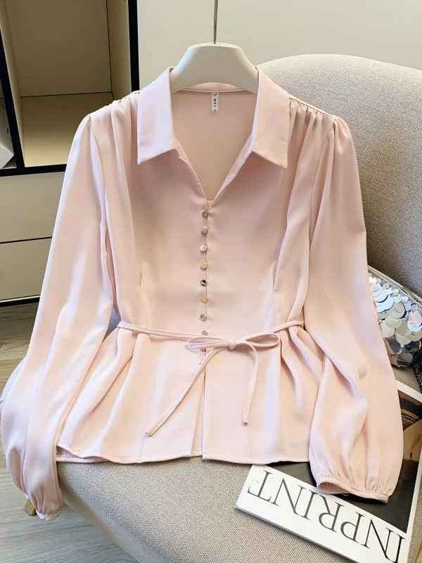 

Розовая атласная блузка с длинным рукавом для женщин больших размеров, весенняя модель с поясом на талии, омолаживающий эффект