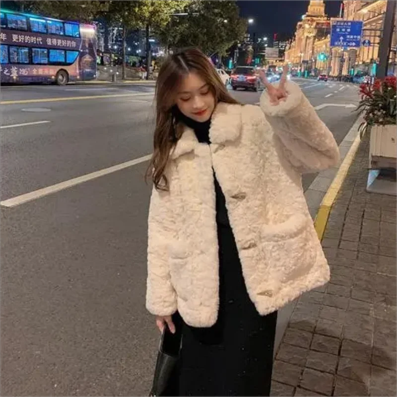 Fashion Faux Fur Coat For Women 2023 Winter Turndown Collar Warm Jacket Ladies Thick with Pockets New Horn Button Outerwear