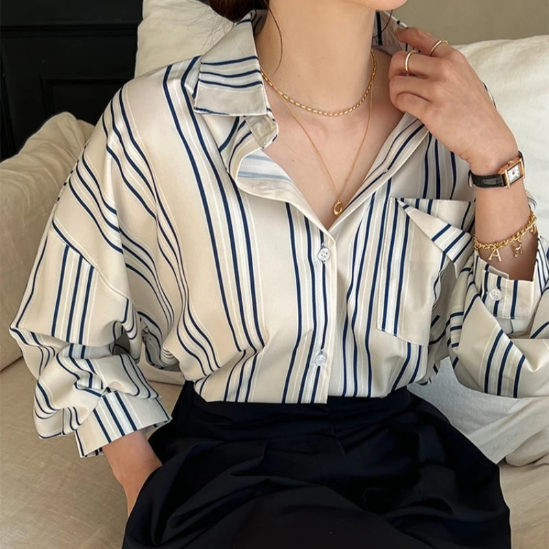 

Винтажные женские блузки, полосатые повседневные рубашки, модные свободные весенне-летние одежды с воротником-поло, женские топы с карманами и длинными рукавами