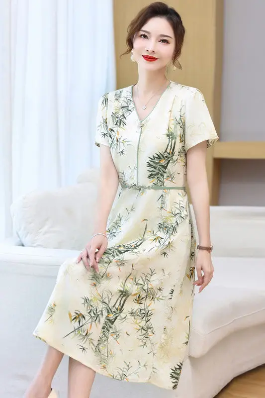 Robe élégante à imprimé floral de style chinois pour femmes matures
