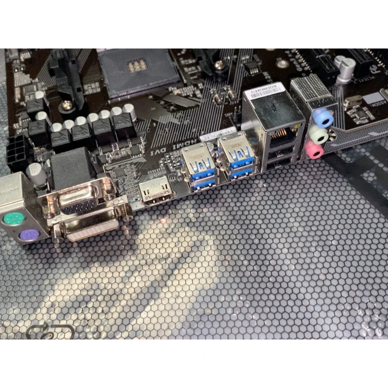 Used A320M-S2H Micro ATX Motherboard AM4 Socket Support AMD Ryzen CPU DDR4 RAM Mainboard for GIGABYTE