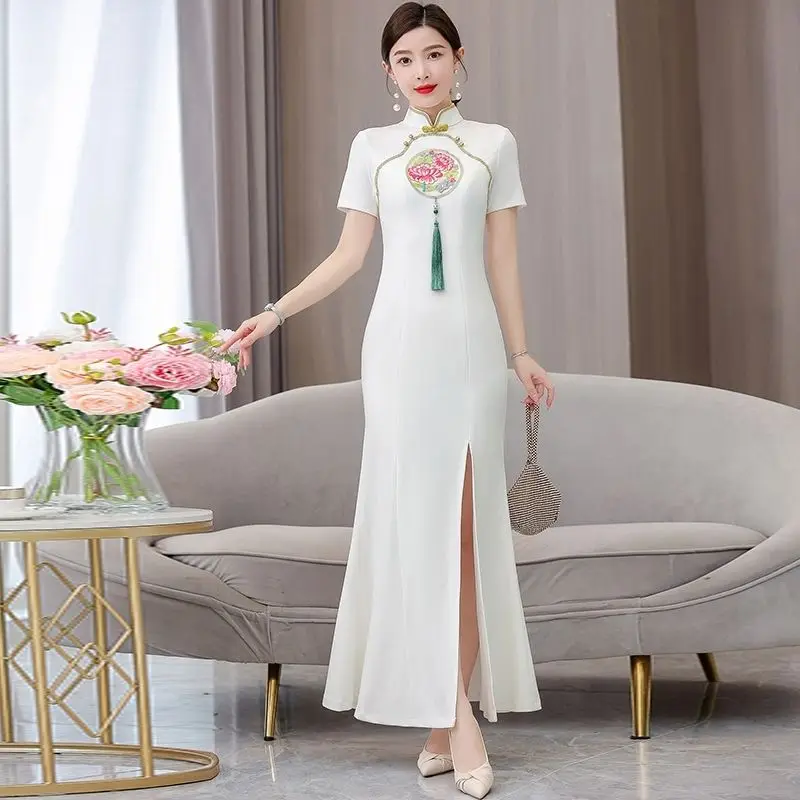 2023 Chinese Vintage Improved Qipao National Flower Embroidery Cheongsam Evening Vestido Oriental Banquet Dress