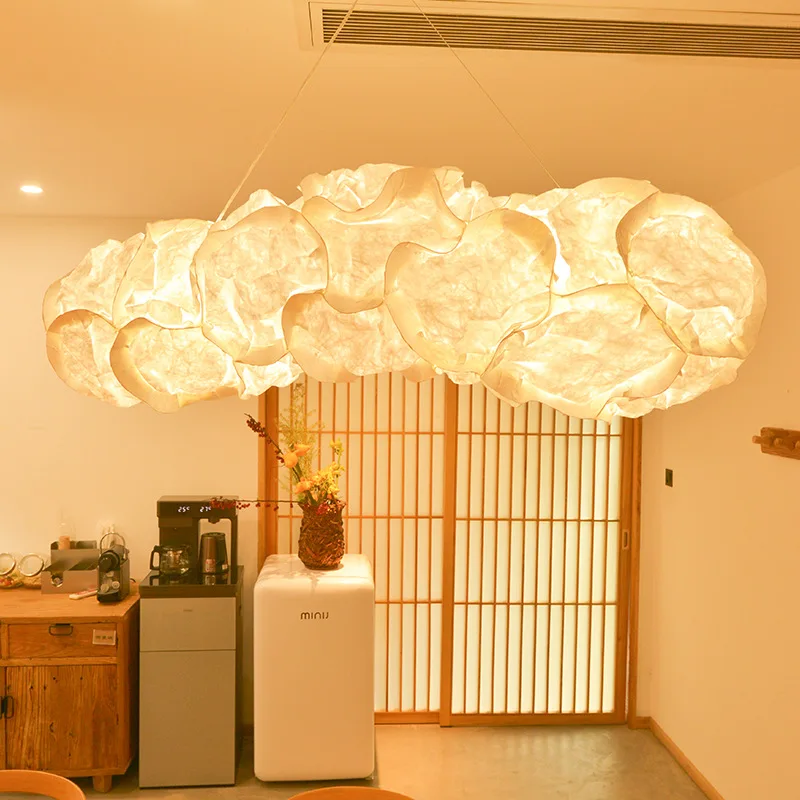 Creative paper cloud art chandelier Japanese-style homestay cloud chandelier dining room light project living room design sense