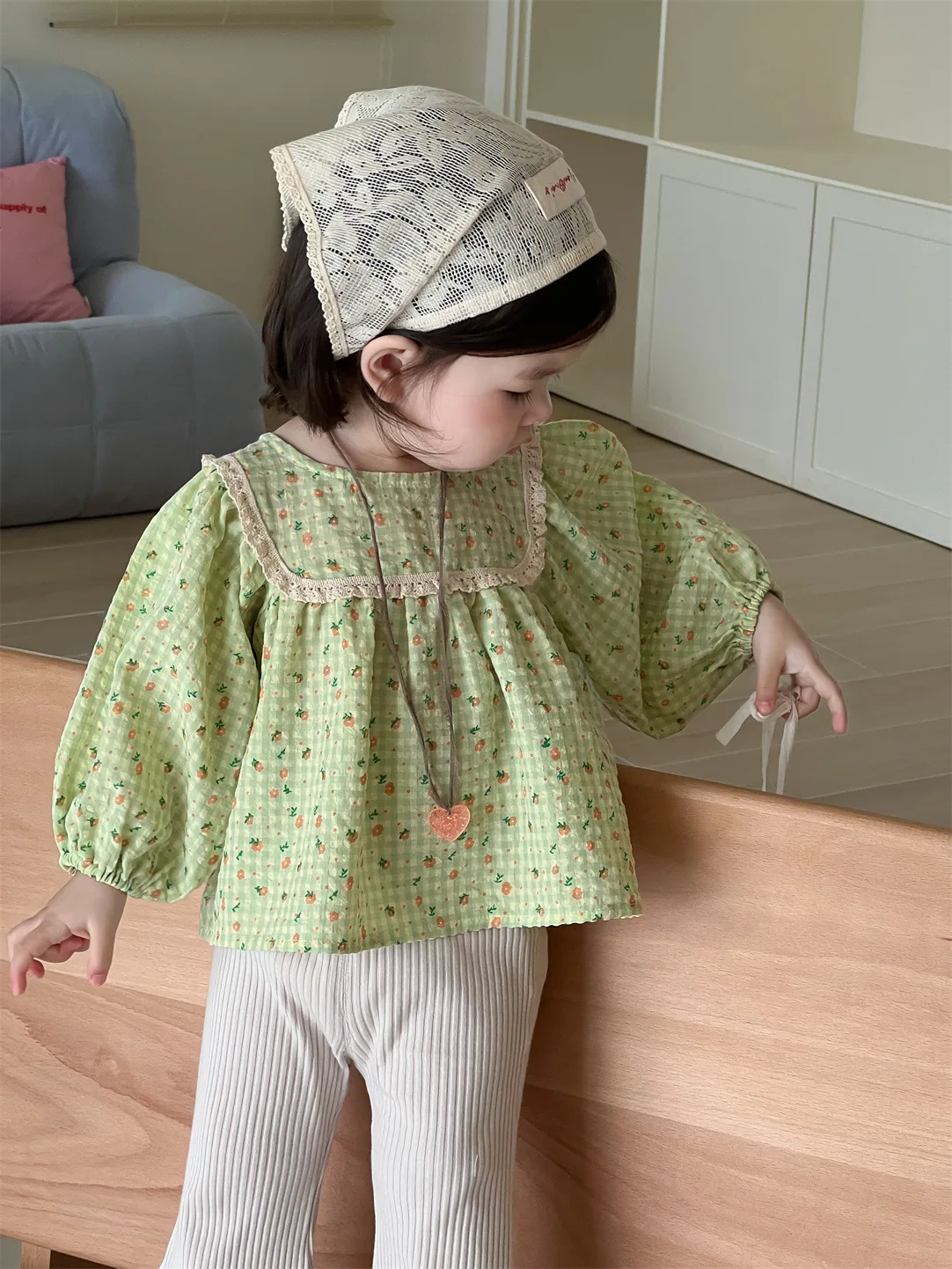 2025 ฤดูใบไม้ร่วงเด็กใหม่เสื้อแขนยาวสาวฝ้ายน่ารักหวานดอกไม้เสื้อเด็กวัยหัดเดินสบายๆลายสก๊อตเสื้อเด็กทารกเสื้อผ้า