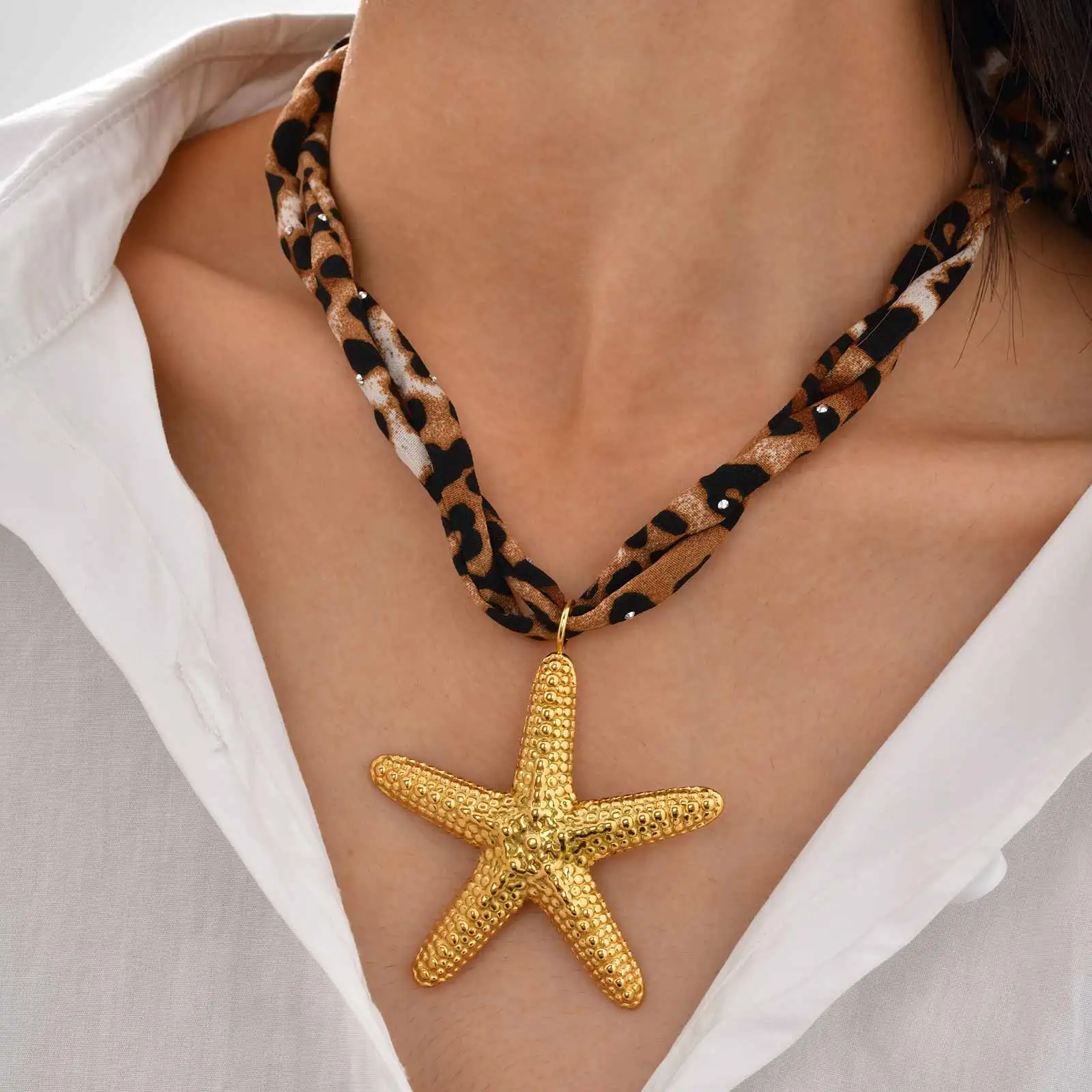 

Exaggerated Starfish Leopard Print Velvet Necklace for Women Rope Shain Silk Scarf Necklaces Fashion Charm Jewelry Gift