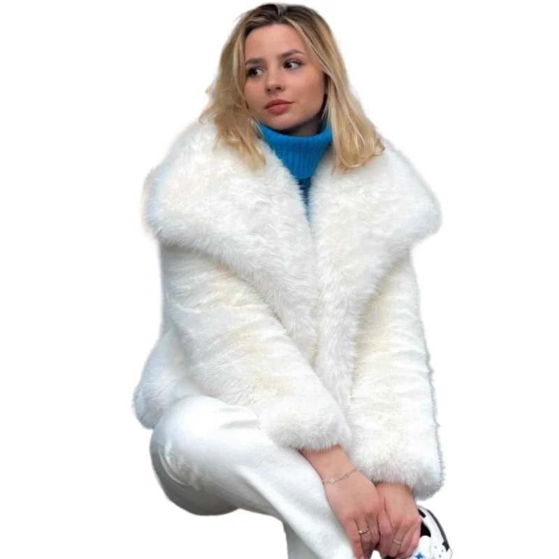 

ZXRYXGS 2025 European and American Style Women's Coat Short Imitation Fur Jackets Fashionable Big Collar Long Sleeved Warm Coat