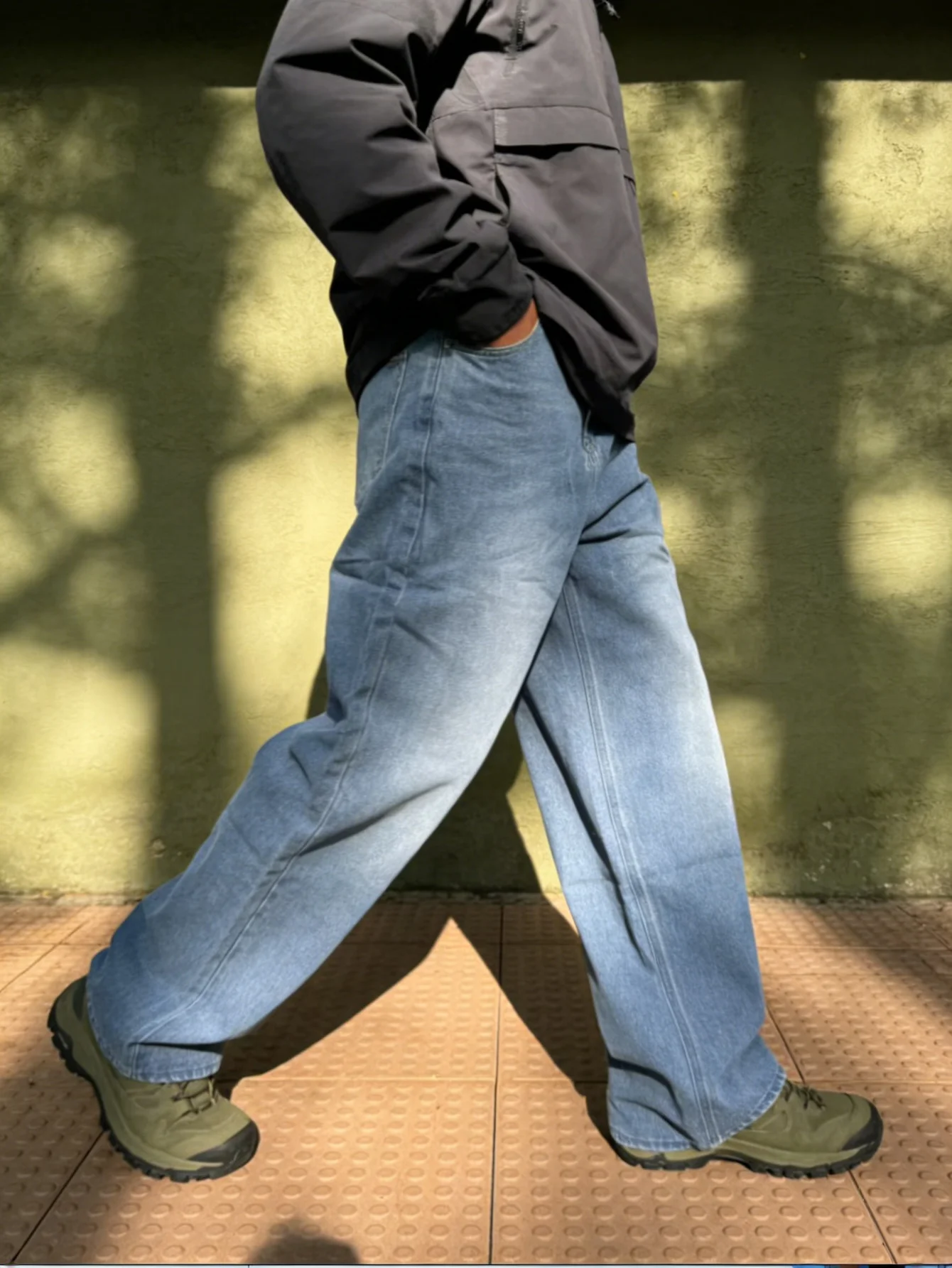 

Millennium Y2K Men's Wide-leg Jeans Stylish Pants For Dating Trips No Accessories Included