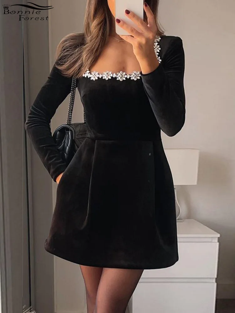 Bonnie Forest Glam Square Neck Pearl Trim Velvet Embellished Pocketed Mini Dress Elegant Solid Velvet Floral Cocktail Dress Robe