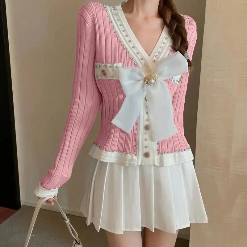 

Chic Design Pink Knitted Sweater Women Y2k Crop Tops Button Diamond V-neck Bow Knit Pullover Coat Slim Jumper Autumn Clothes