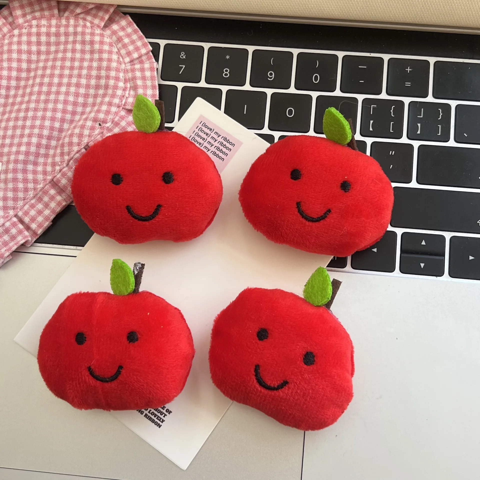 Brooch Cute Smiling Face Red Apple Korean Japanese Style Versatile Clothing Bag Accessory for Women Girls Lightweight Metal
