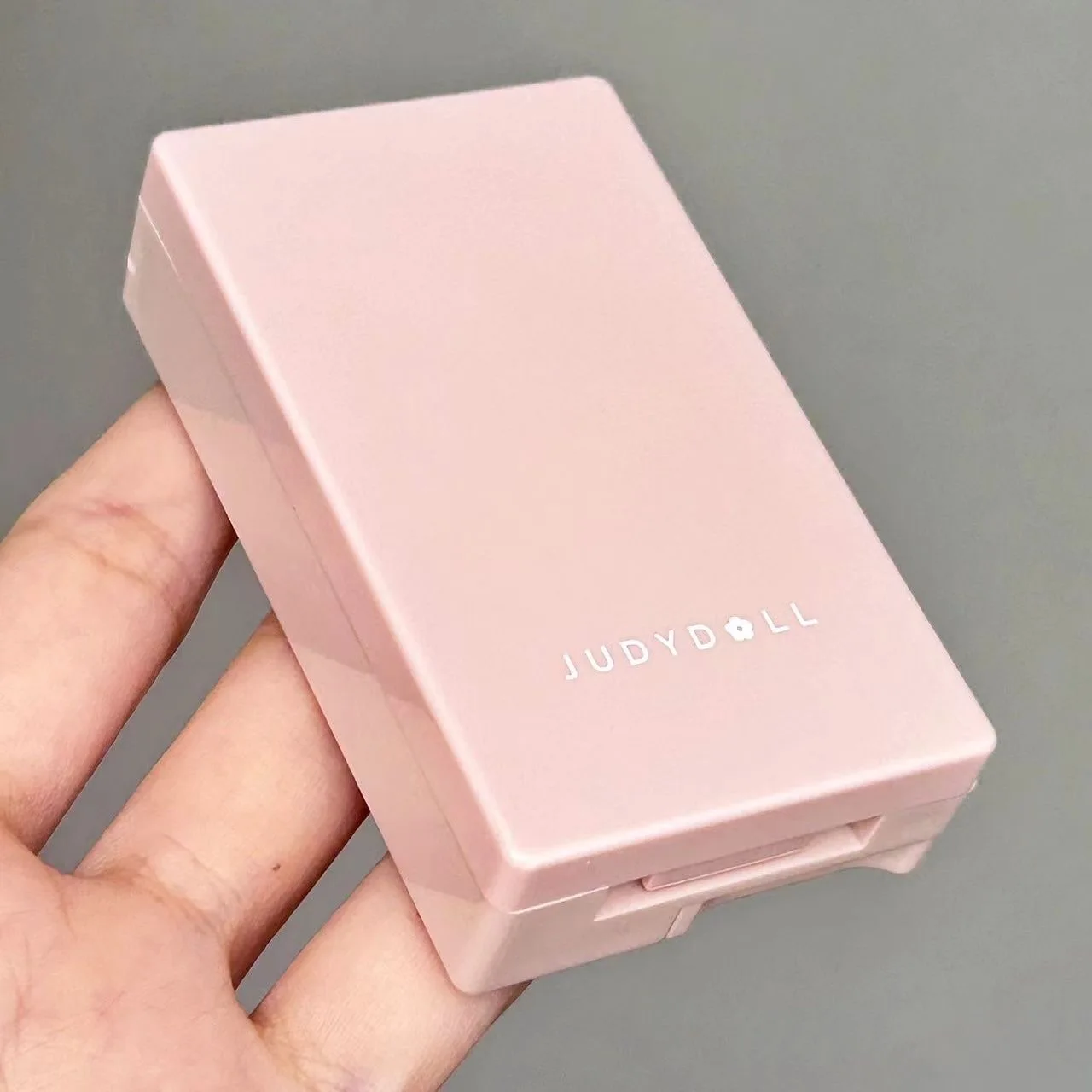 Judydoll Cipria Paleta Iluminador Bronzer Contorno Evidenziatore a lunga durata Tavolozza Masscara Set per trucco Blush con pennello