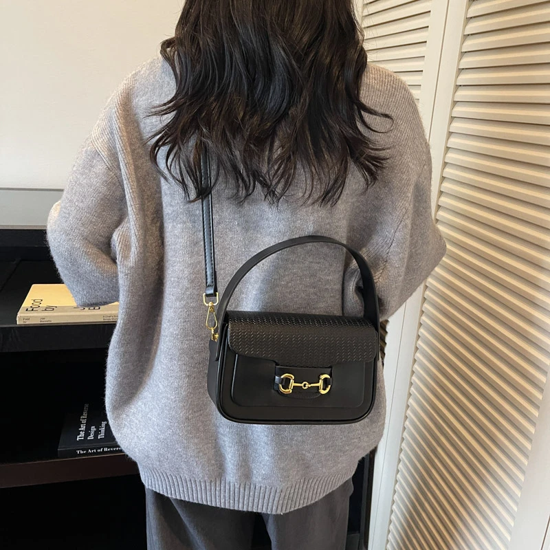 

High quality fashionable crossbody bag, elegant style women's shoulder bag with luxurious adjustable shoulder strap