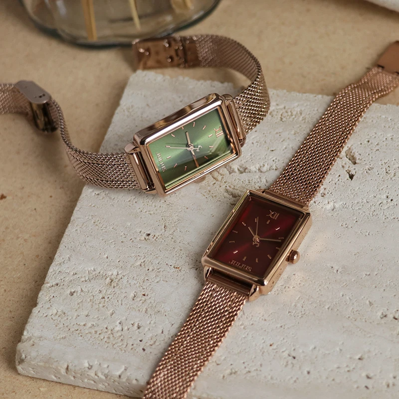 New Luxury Vintage Design High-End Women'S WristwatchRectangular WatchLuxury Women'S WatchA Gift For Women, Small Women'S Watch.