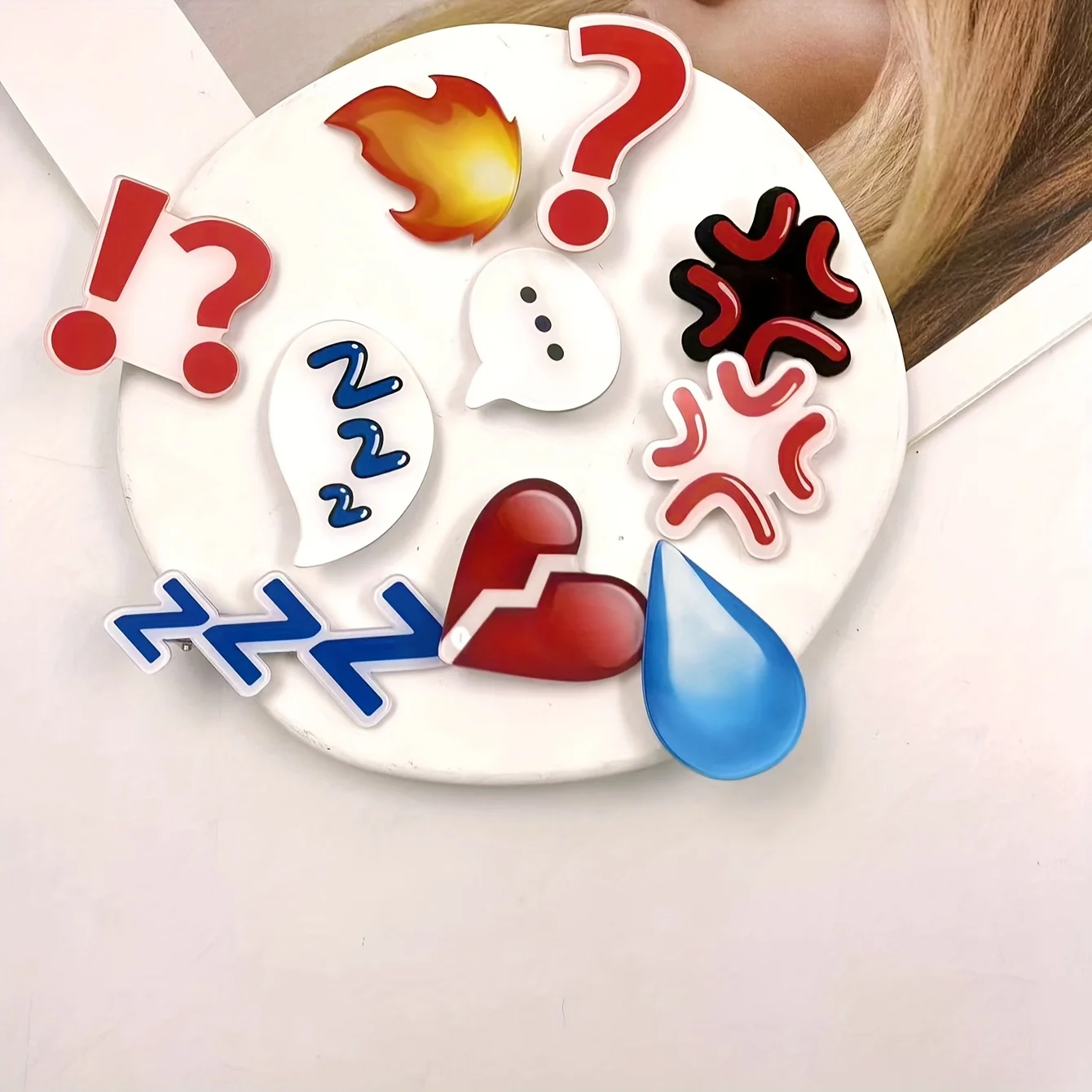 

Набор из 10 милых акриловых заколок для волос с эмоциональными выражениями – дизайн: смущение, гнев, огонь, сердце – аксессуары для челки и боковых прядей