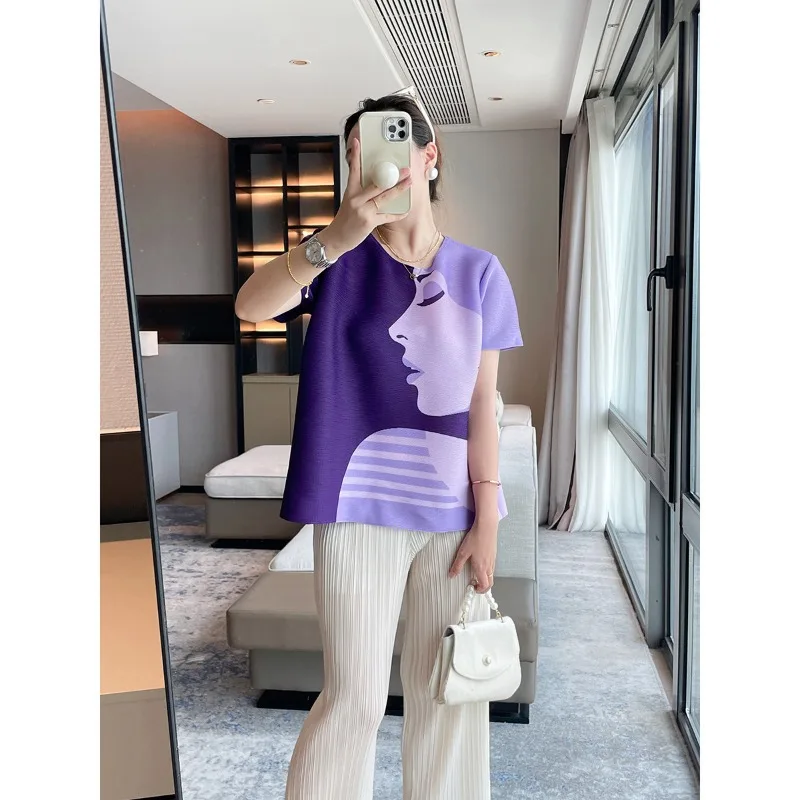 Miyake Pleated Abstract Face Print Short Sleeve Top for Women Summer Color-Block Round Neck Loose Irregular Hem Pleated T-Shirt