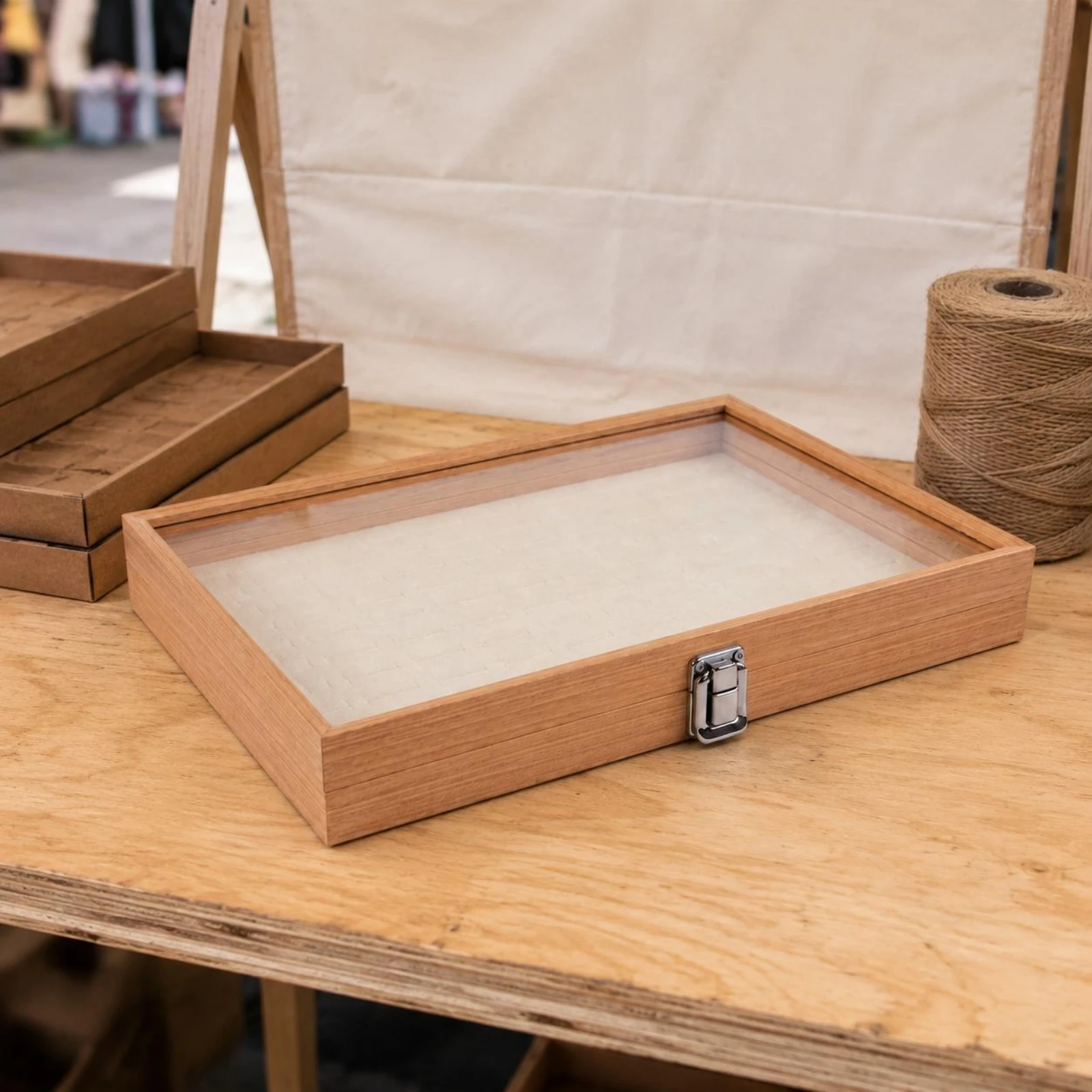 

Wooden Glass Jewelry Box Transparent Lid Band Display Box Jewelry Organizer Tray Metal Clasp