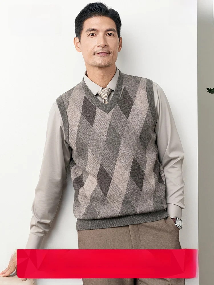 Hengyuanxiang Men's Knitted Wool Vest Sleeveless V-Neck  Color Purl Pattern Winter Fashion Business Style Dad Clothes