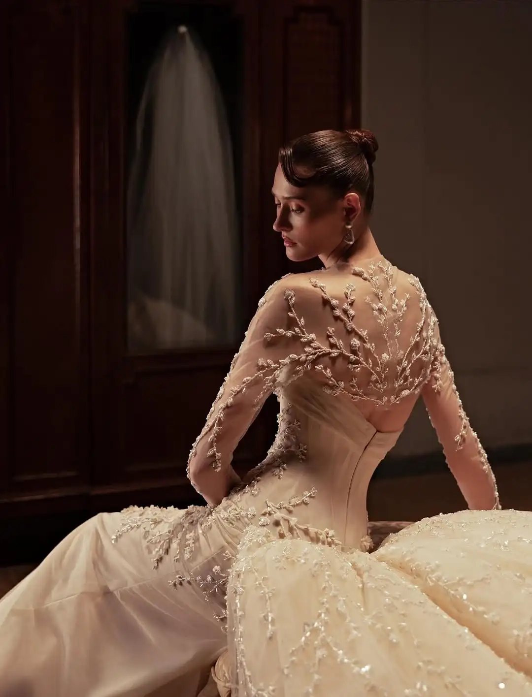 New Unique Design 3D Appliques Flowers Sweetheart Wedding Dress With Train Sexy Charming Elegant Slim Mermaid Bridal Dress
