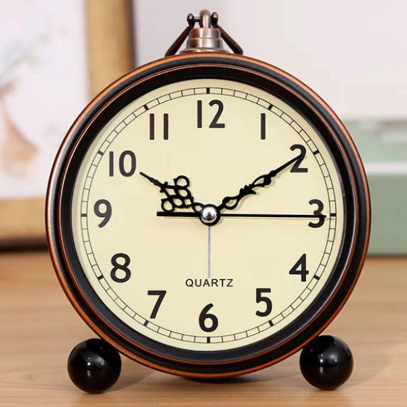 Vintage Retro Alarm Clock Round Metal Small Clocks Night Light Super Silent Table Desk Quartz Clock Time For Bedroom Living Room