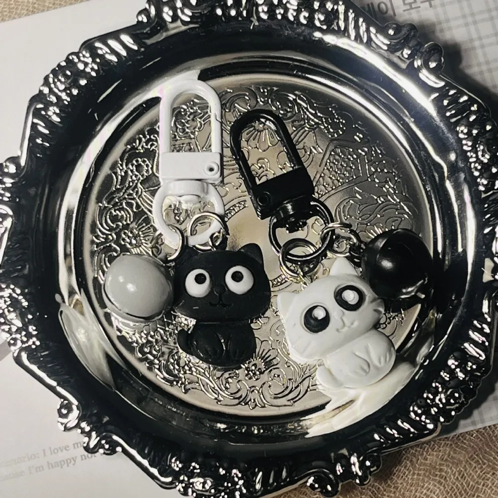 

Customized Cartoon Black and White Cat Versatile Keychain Pendant, Backpack Hanging Decoration Daily Simple Couple Accessories