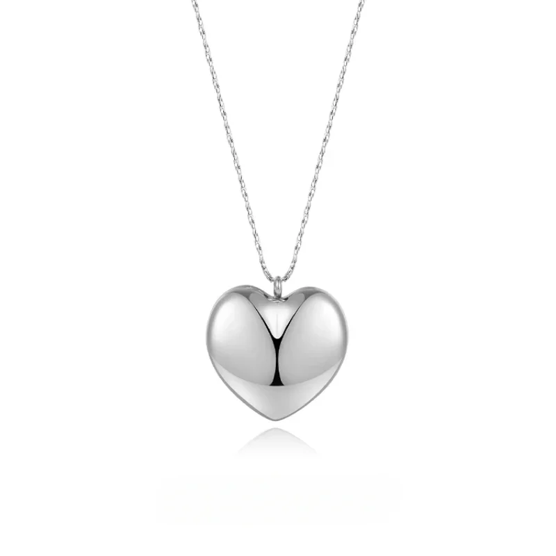 

Light luxury love pendant sweater chain