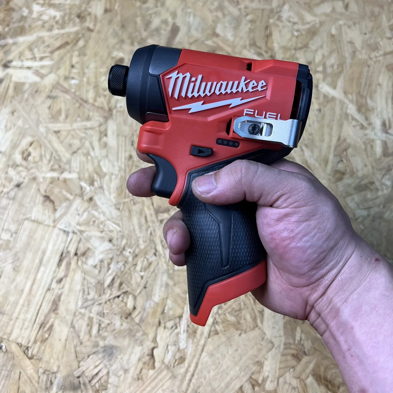 Milwaukee electric M12 FID2 brushless 12V impact screwdriver impact batch -BODY ONLY -second hand