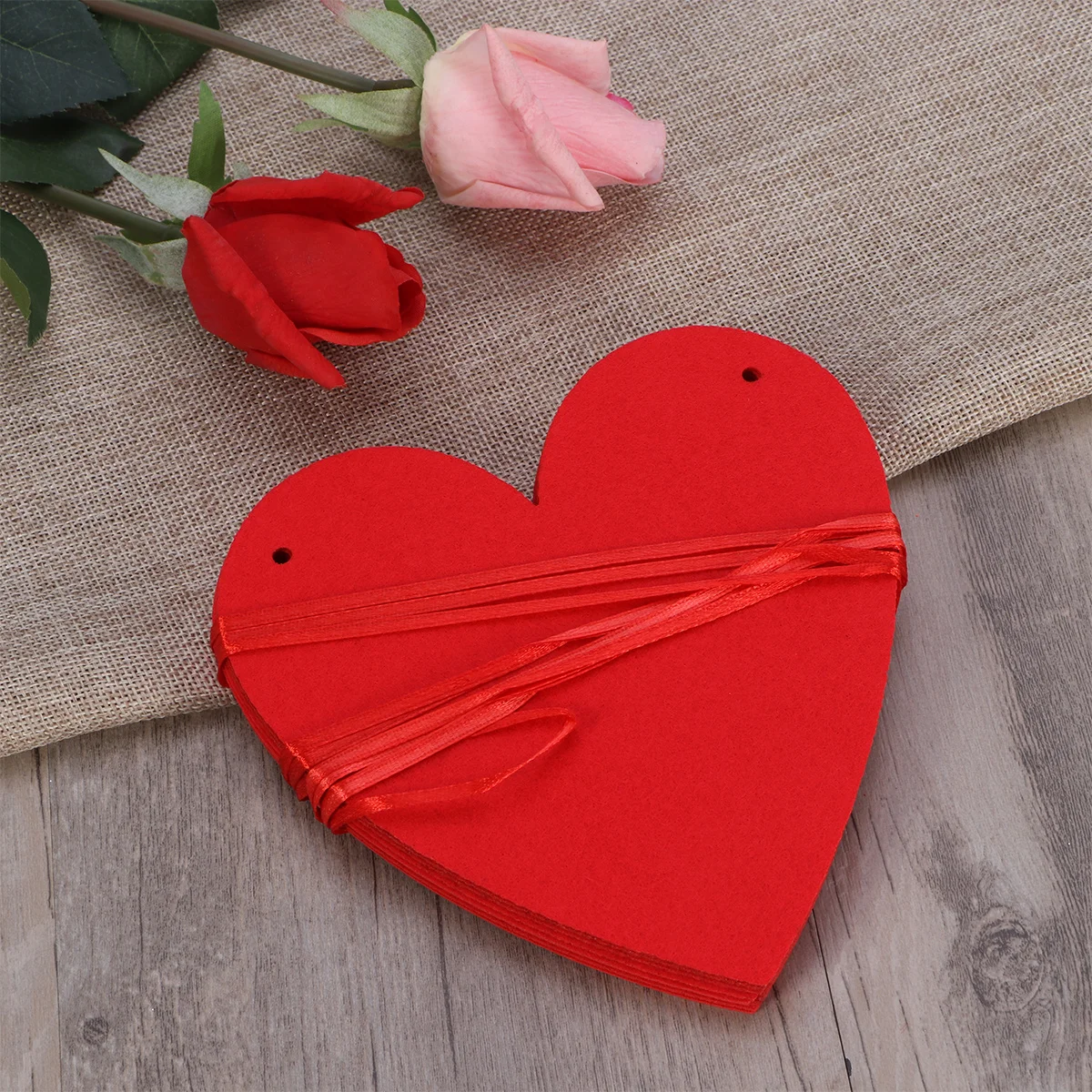 

Red Heart Shape Hanging Bunting Garland 2.5M Tear Resistant Wedding Valentine'S Day Party Decorations For Anniversary