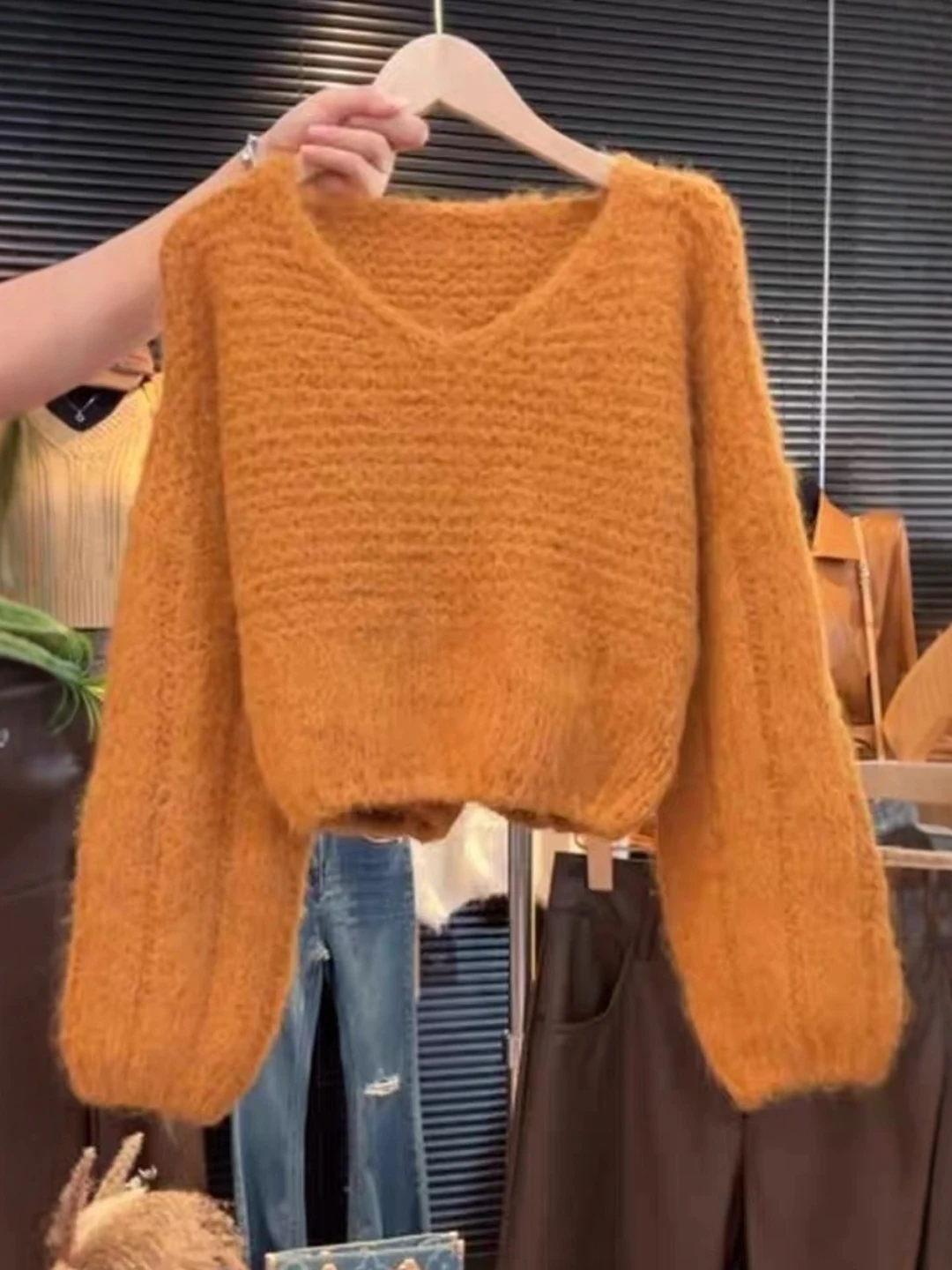 

Soft Cozy Women's V-Ne Sweater Loose Lantern Sve Knitwear ort Sle Autumn Winter Faion Casual Straight Cut Cotton B...