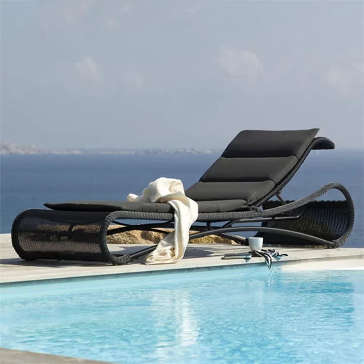 hu-Nordic Modern Design Foldable Outdoor Reclining Rattan Chair Swimming Pool Spring Beach Park Leisure Sun Lounger Living Room