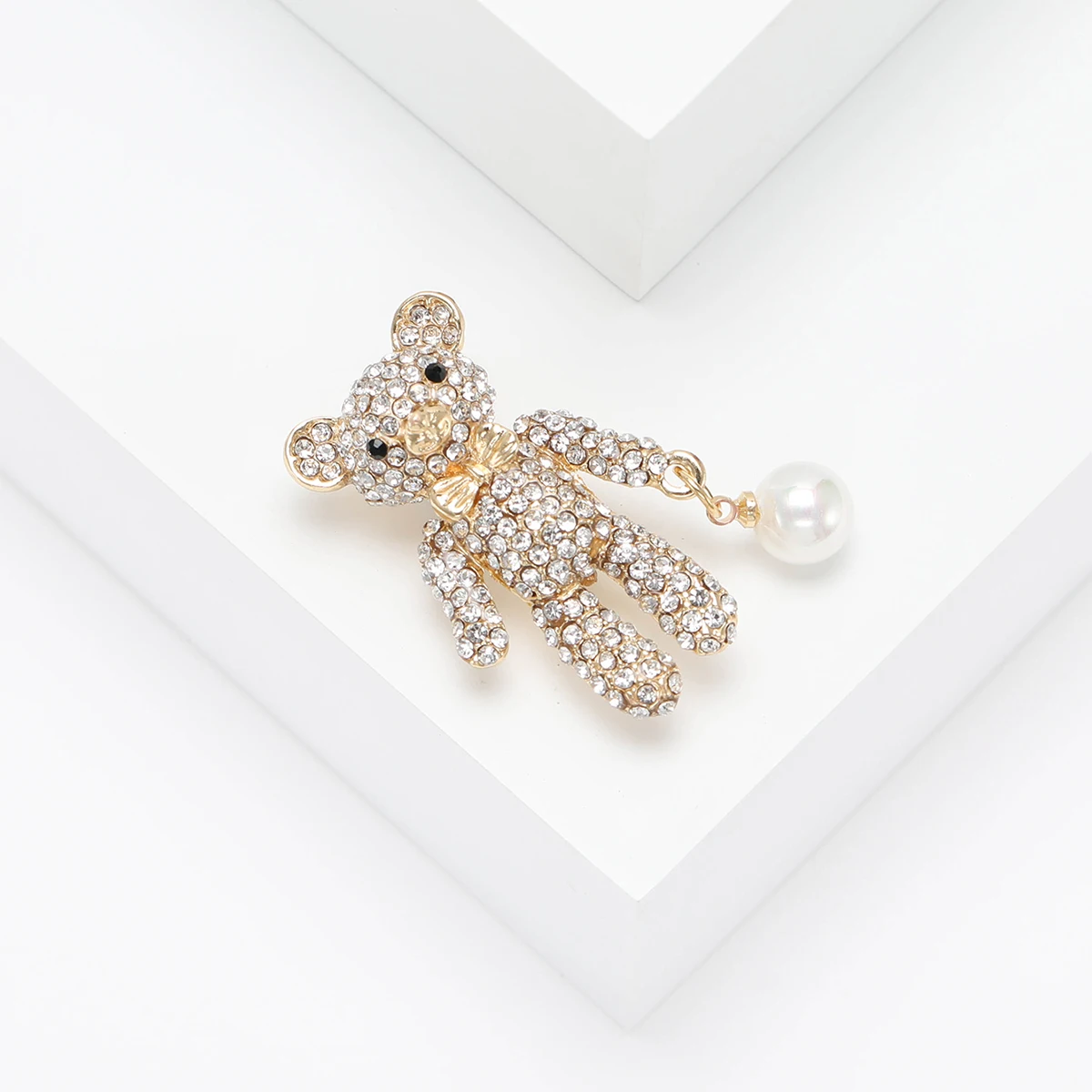 Cute Rhinestone Small Bear Brooches for Women Unisex Animal Pins 4-color Available Office Party Accessories Gifts