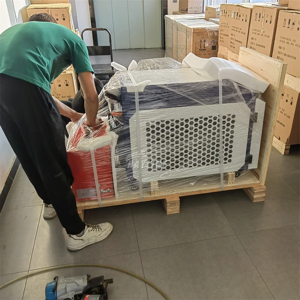 Máy hàn laser sợi thép không gỉ khuôn sửa chữa máy hàn laser chữ cái kênh tự động CNC hàn laser sợi