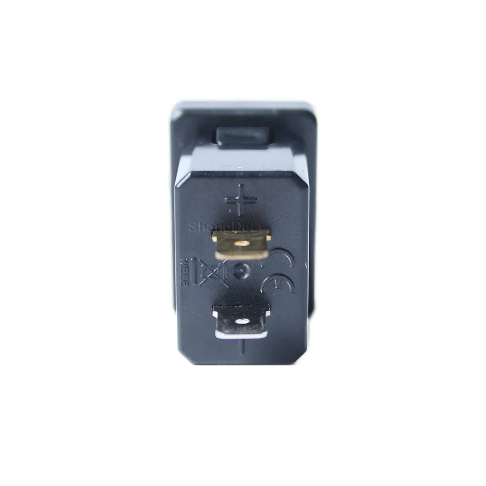 Car Charger Dual USB Interface Socket with Voltage Display For Mitsubishi Outlander 3 Xpander Mirage Eclipse Cross asx 2018 2019 image 4